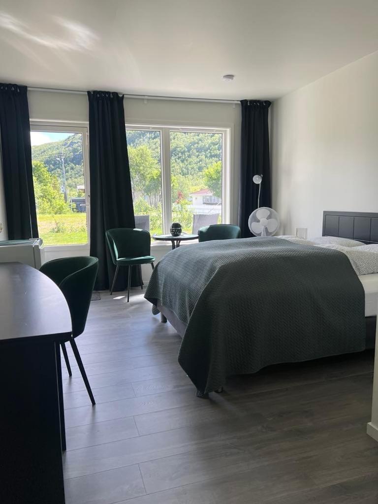 Senja Living Aparthotel Stonglandseidet Ngoại thất bức ảnh